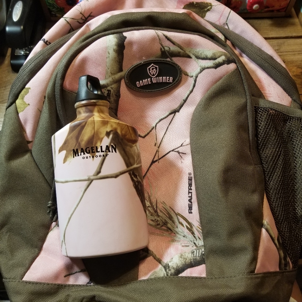 Realtree pink backpack & flask beverage bottle